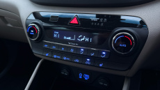 Hyundai Tucson 2.0 CRDi Blue Drive Premium 5dr 2WD Diesel Estate